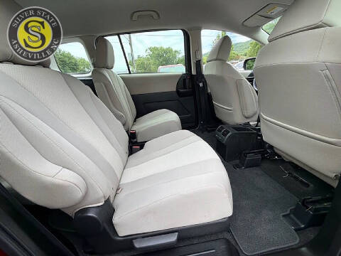 2015 Mazda MAZDA5 Sport