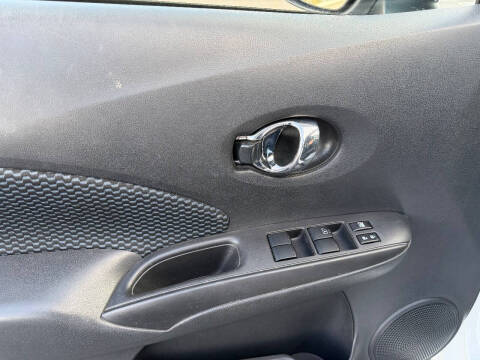 2016 Nissan Versa Note SV