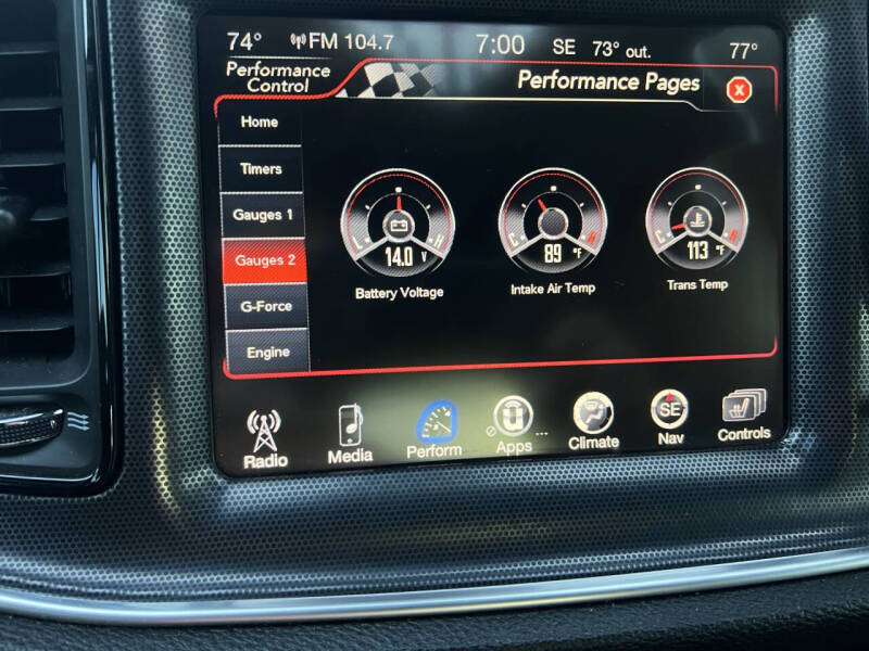 2016 Dodge Challenger 392 HEMI Scat Pack Shaker