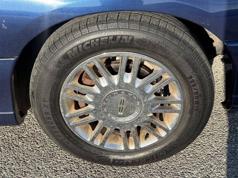 2008 Lincoln Town Car Signature Limited