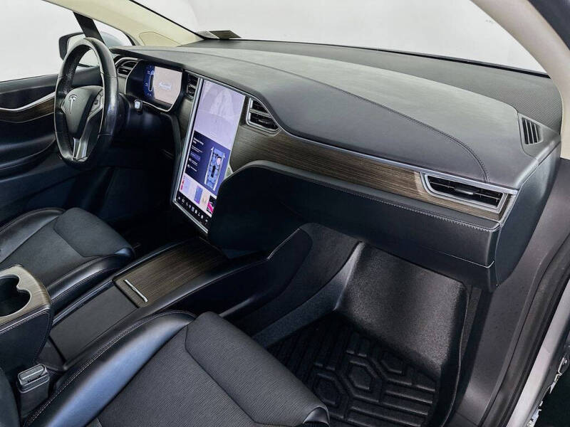 2016 Tesla Model X 60D