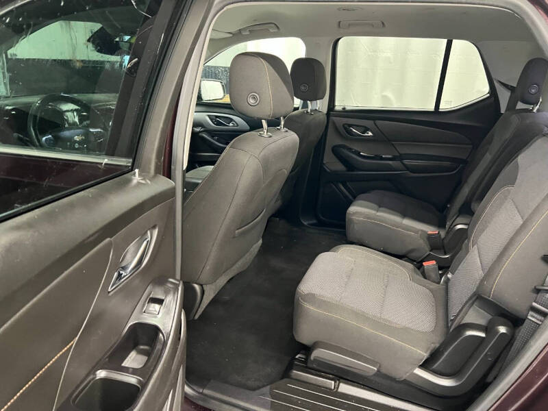2018 Chevrolet Traverse LT Cloth