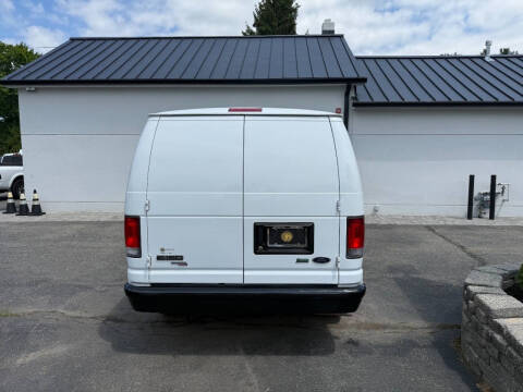 2014 Ford E-Series E-150