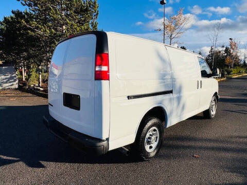 2021 Chevrolet Express 2500