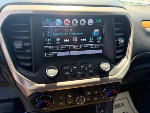 2017 GMC Acadia Denali