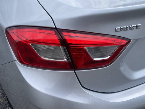 2018 Chevrolet Cruze LS Auto