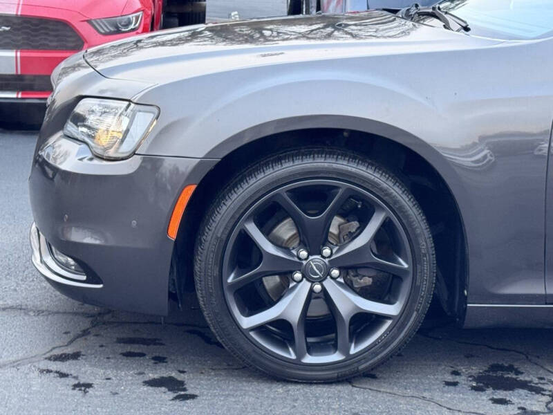 2021 Chrysler 300 S V6