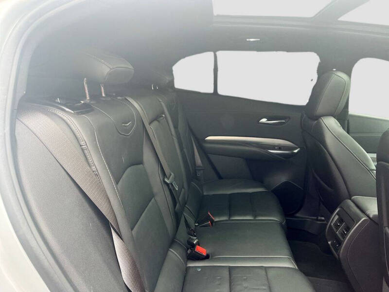 2021 Cadillac XT4 Premium Luxury