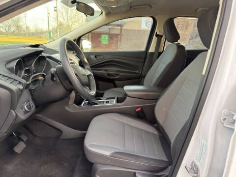 2019 Ford Escape S