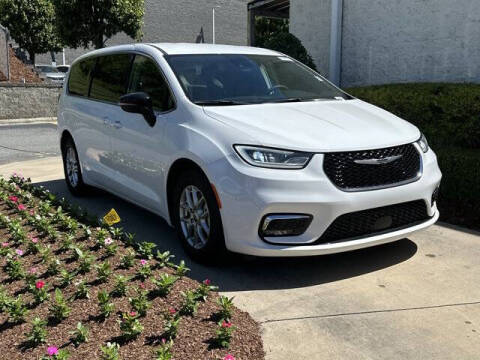2024 Chrysler Pacifica Touring L