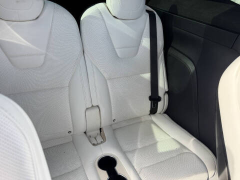 2016 Tesla Model X 90D