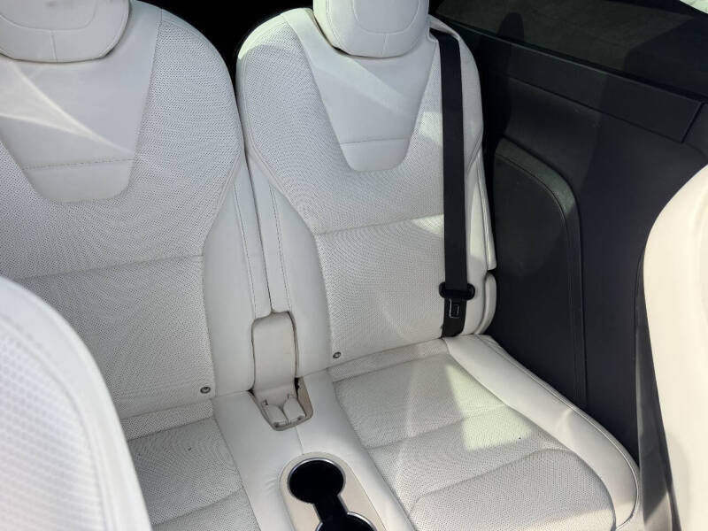 2016 Tesla Model X 90D