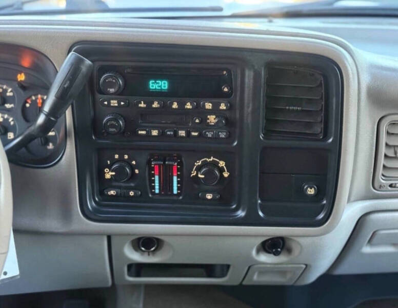2004 GMC Yukon SLE