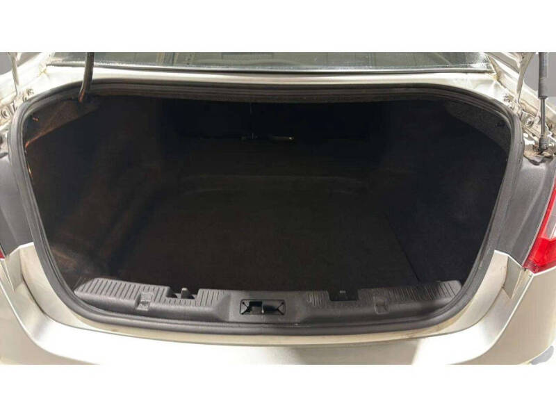 2011 Ford Taurus SEL