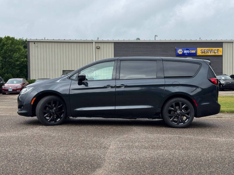 2019 Chrysler Pacifica Touring Plus