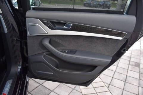 2015 Audi S8 4.0T quattro