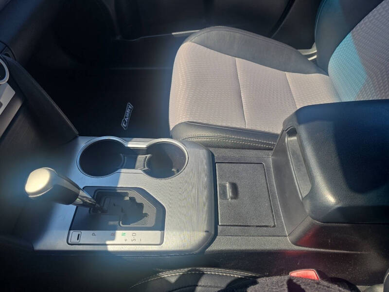 2014 Toyota Camry SE