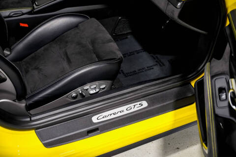 2015 Porsche 911 Carrera GTS