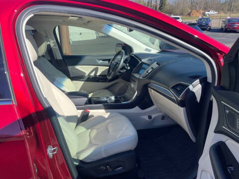 2019 Ford Edge Titanium