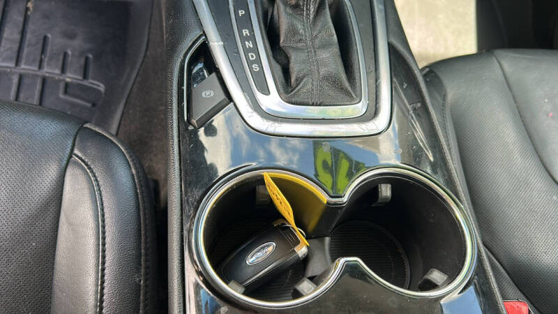 2017 Ford Edge Titanium