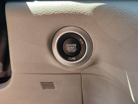 2023 Chrysler Pacifica Plug-In Hybrid Touring L