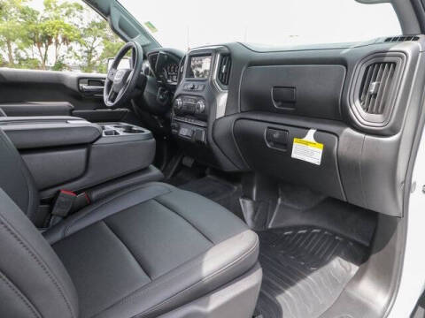 2025 GMC Sierra 2500HD Pro