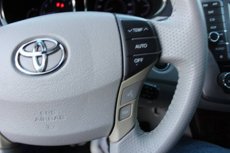 2011 Toyota Avalon Limited