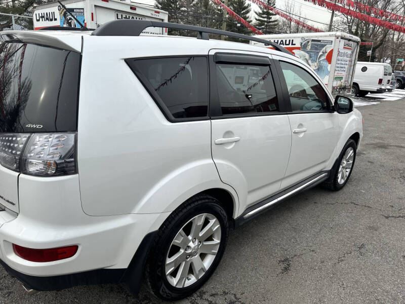 2012 Mitsubishi Outlander SE
