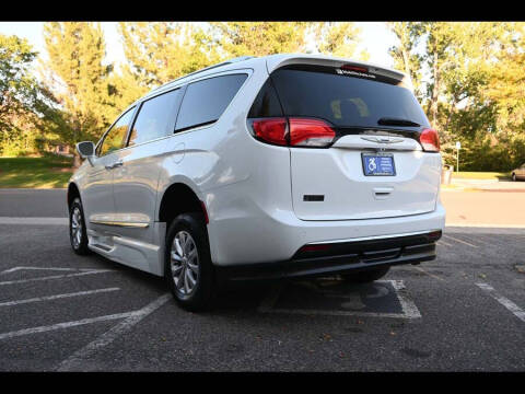 2018 Chrysler Pacifica Touring L