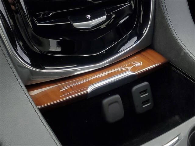 2017 Cadillac Escalade Premium Luxury