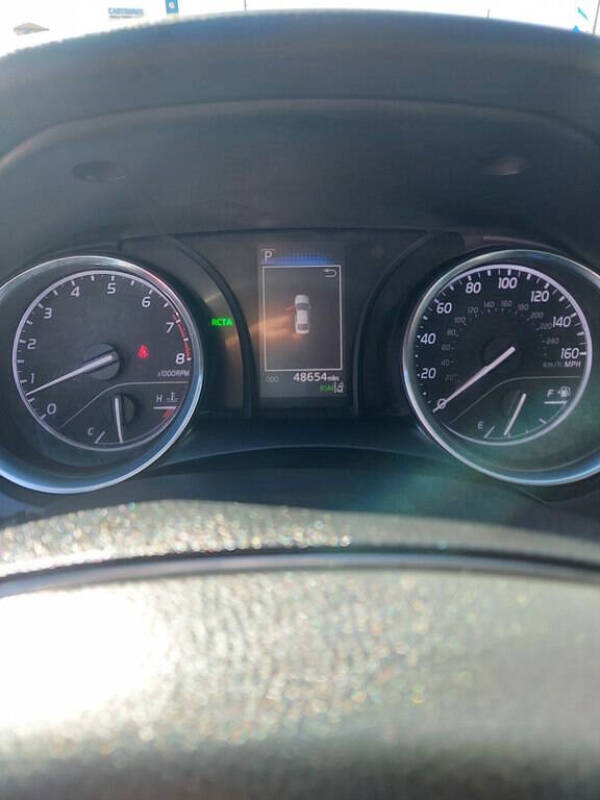 2019 Toyota Camry SE