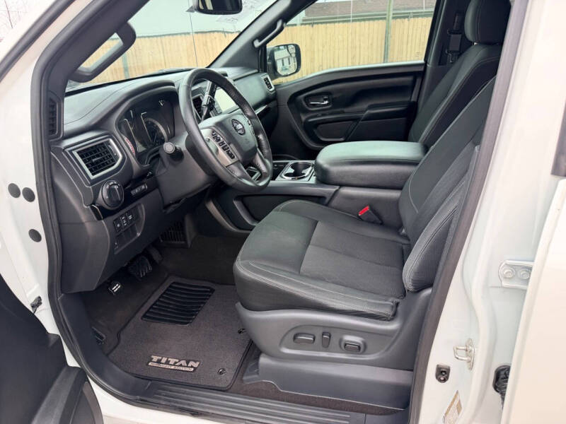 2018 Nissan Titan SV
