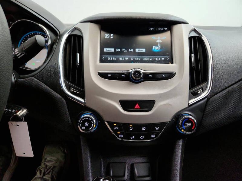 2018 Chevrolet Cruze LS Auto