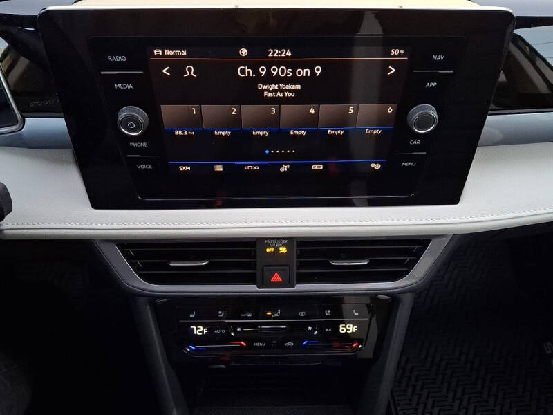2026 Volkswagen Taos SEL 4Motion