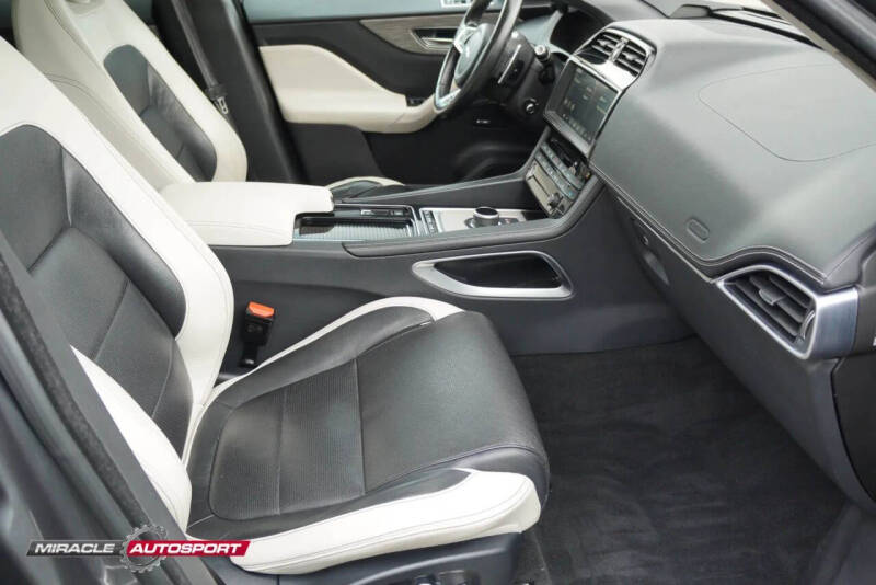 2018 Jaguar F-PACE S