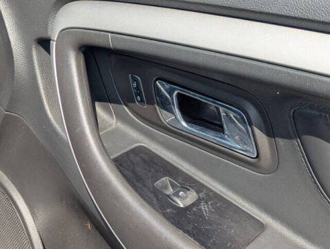 2016 Ford Taurus SEL