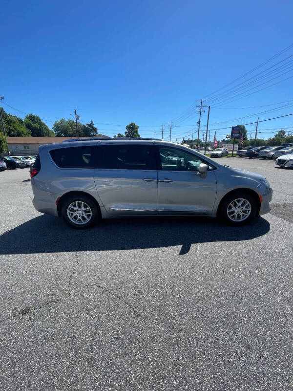 2020 Chrysler Pacifica Touring L