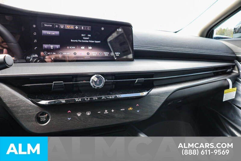 2025 Nissan Murano SV