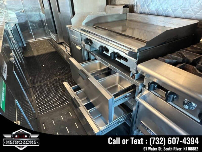 2013 Ford Stripped Chassis