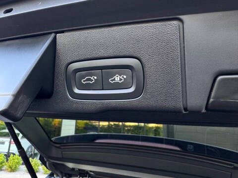 2019 Volvo XC60 T6 R-Design