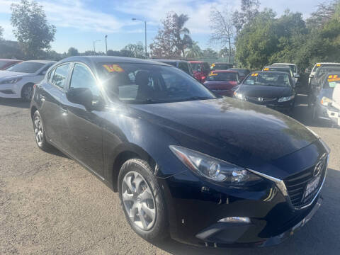 2016 Mazda MAZDA3 i Sport