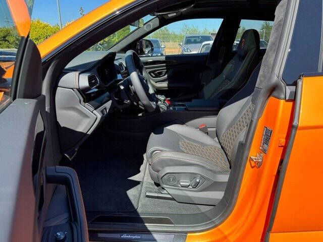 2024 Lamborghini Urus S