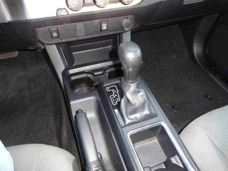 2019 Toyota Tacoma SR