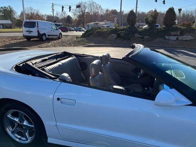 1999 Pontiac Firebird 17