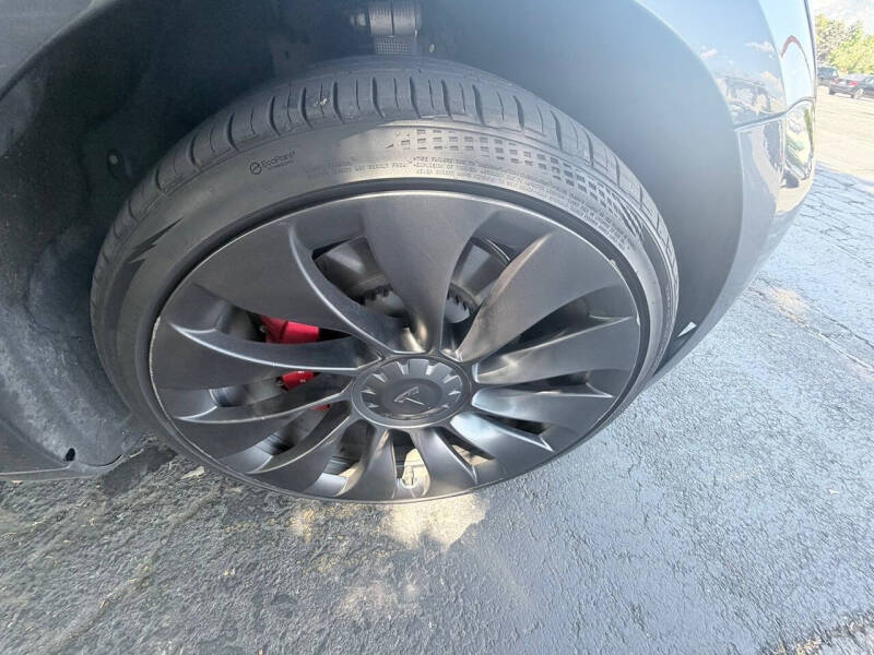 2023 Tesla Model 3 Performance