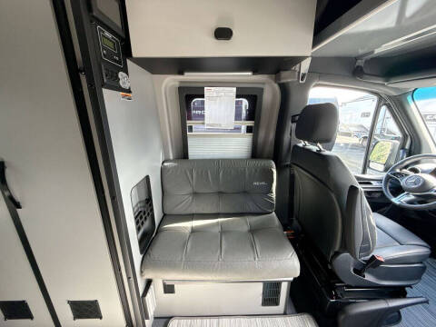 2025 Mercedes-Benz Sprinter