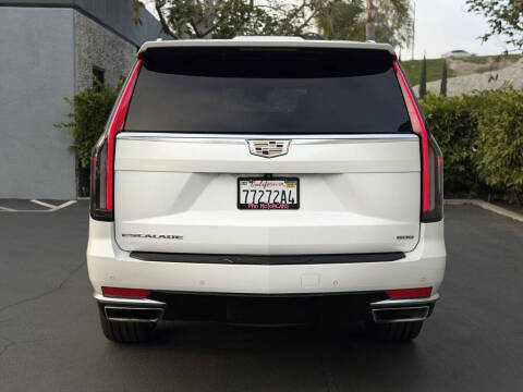 2022 Cadillac Escalade ESV Luxury