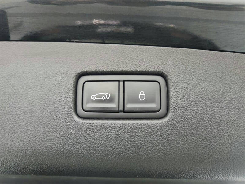 2022 Genesis GV70 2.5T Standard