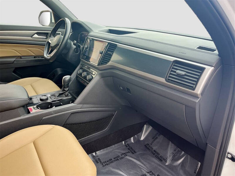 2020 Volkswagen Atlas Cross Sport V6 SEL 4Motion