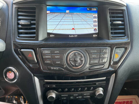 2019 Nissan Pathfinder SL